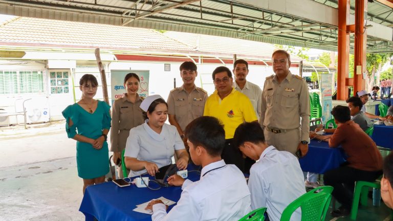 การตรวจสุขภาพให้กับนักเรียน นักศึกษา ประจำภาคเรียนที่ 1 ปีการศึกษา 2568